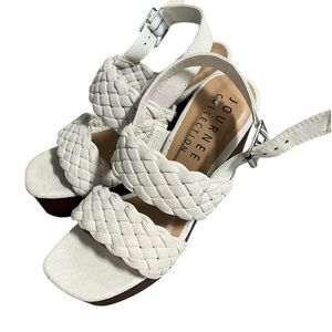 Journee Collection Women's Ayvee Wedge Sandals